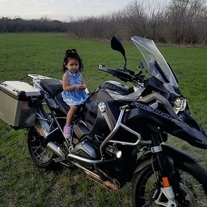 Meet your Posher, Emil